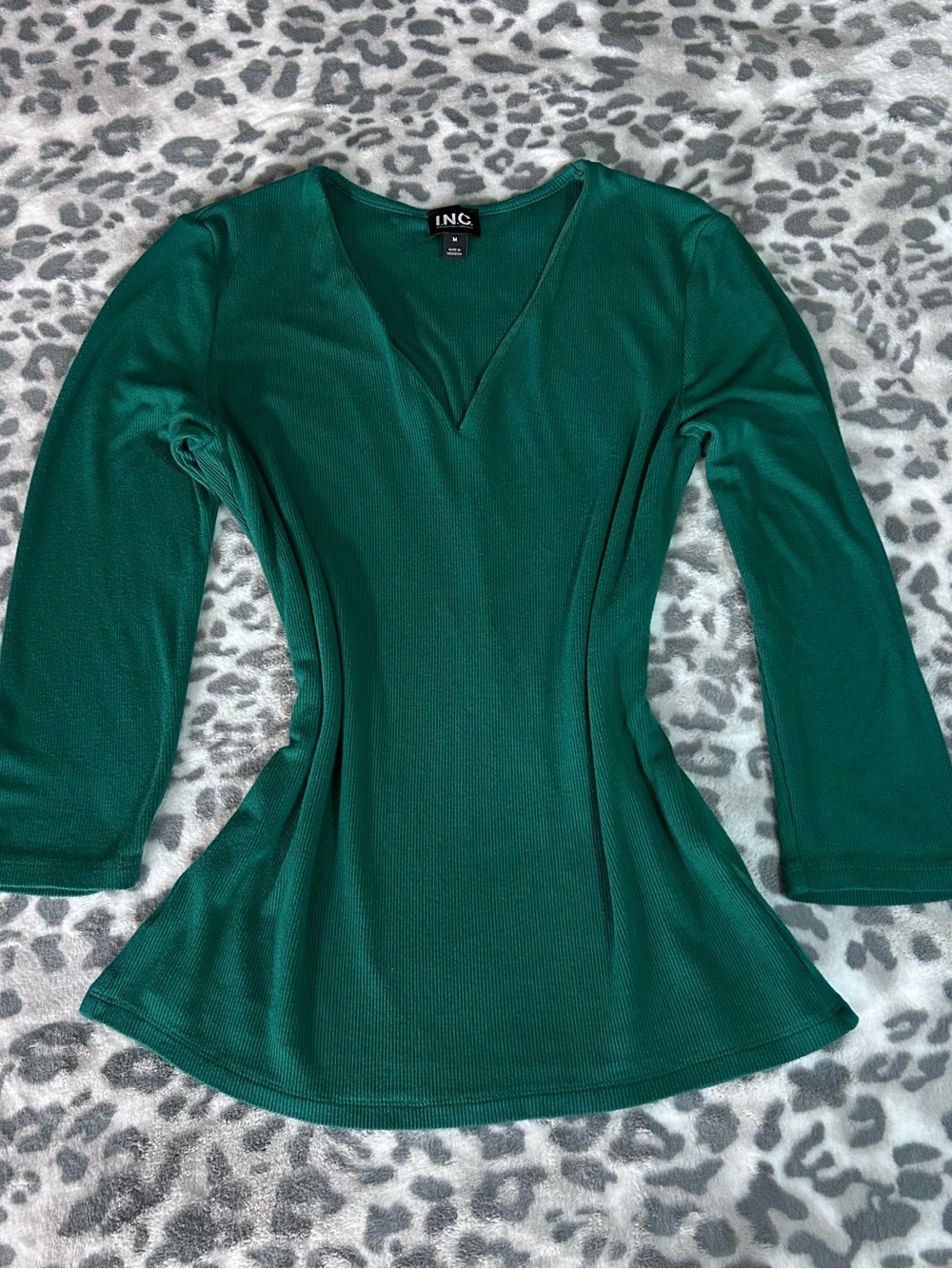 INC International Concepts Deep Green V-Neck Long Sleeve Top